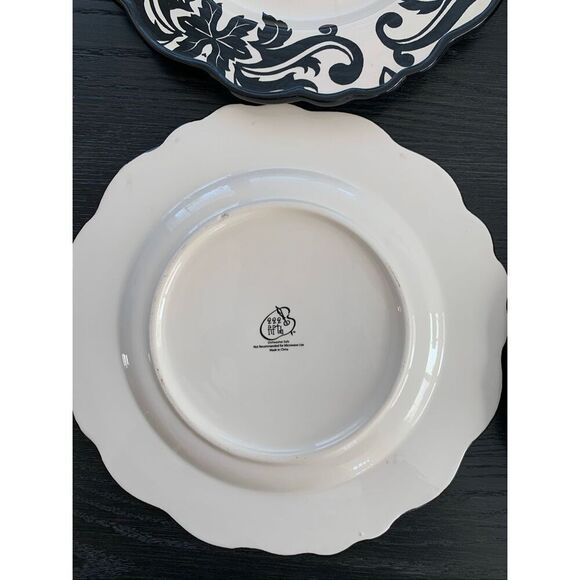 222 Fifth Set of 4 dinner plates in the elegant Damask pattern Black, White - Picture 8 of 11